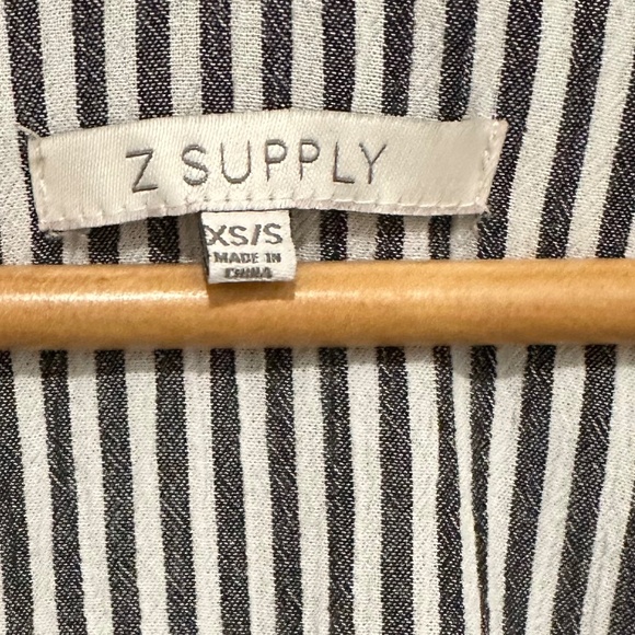 Z Supply | Women’s Long Sleeve Gray and White Stripe Button Down Shirt - Picture 8 of 8